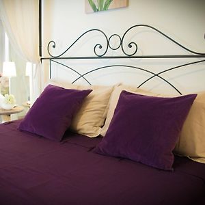 Camera con letto king size