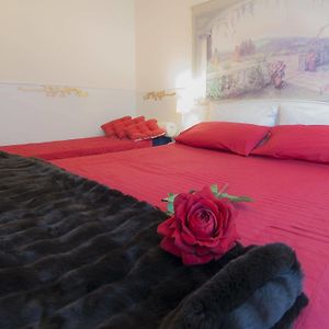 Camera con letto king size